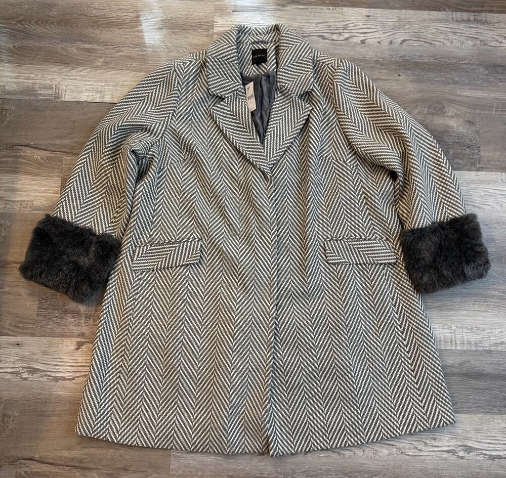 Lane Bryant Coat 26/28 NWT Gray Herringbone Faux Fur Cuffs Plus Size $199